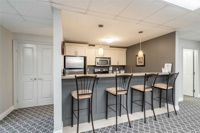 PH-13 - 125 Wilson St W, Condo with 1 bedrooms, 1 bathrooms and 1 parking in Ancaster ON | Image 20