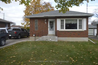 90 Richmond St, House other with 2 bedrooms, 2 bathrooms and 5 parking in Thorold ON | Image 2