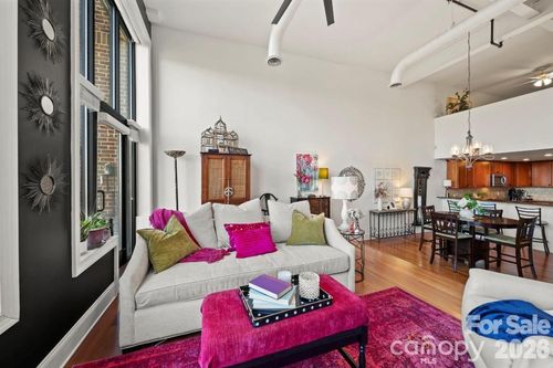 589 E Catawba St, Belmont, NC, 28012 | Card Image