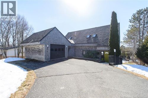 73 Parr St, Saint Andrews, NB, E5B1K6 | Card Image