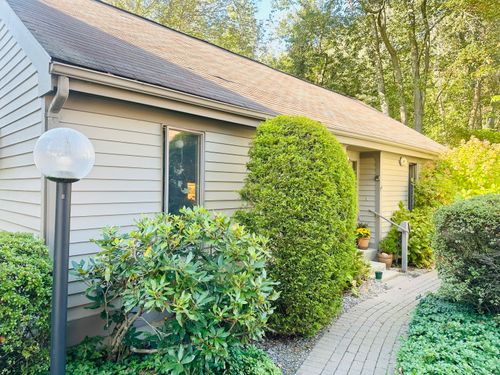 20c-20C Yankee Glen Dr, Madison, CT, 06443 | Card Image