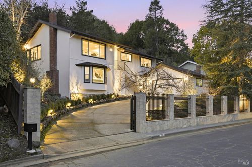 55 San Joaquin Place, Novato, CA, 94947 | Card Image