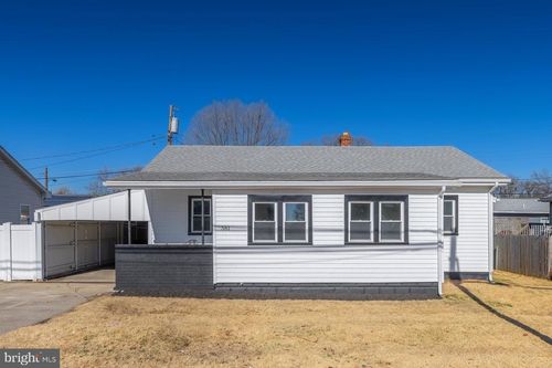 581 N Broadway, PENNSVILLE, NJ, 08070 | Card Image