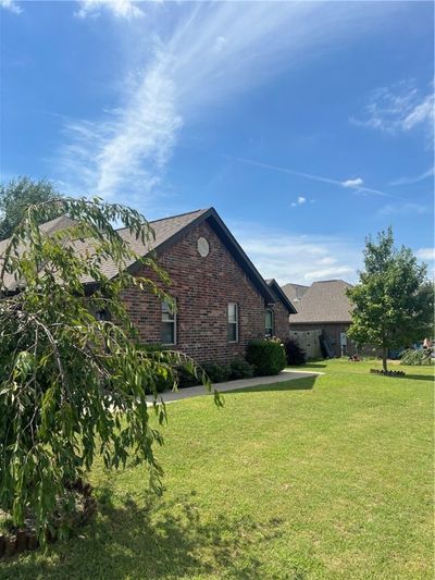 1301 Robins Street, House other with 4 bedrooms, 2 bathrooms and null parking in Pea Ridge AR | Image 2