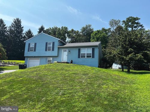 126 W Brookfield Dr, Lebanon, PA, 17046-1867 | Card Image