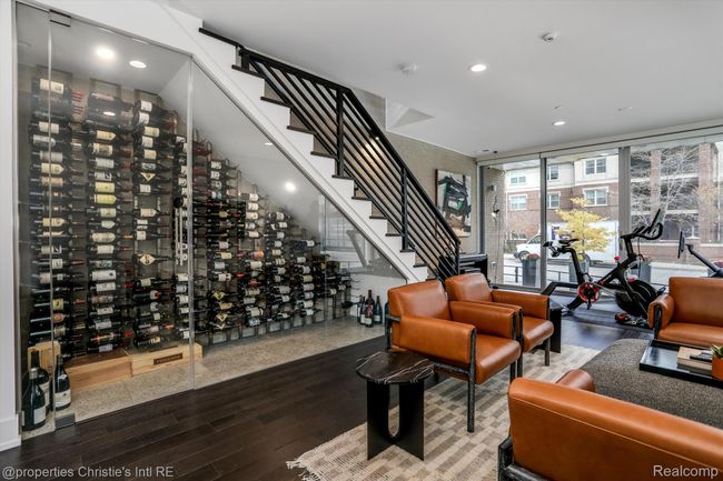 311 Alfred Street | Image 4