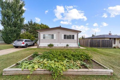 4810 52 St, House other with 3 bedrooms, 2 bathrooms and 4 parking in Sedgewick AB | Image 1