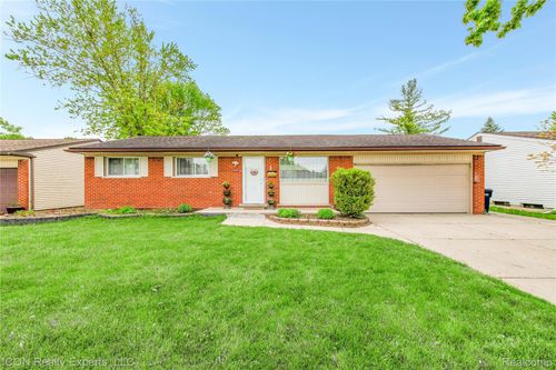 12824 Bender Dr, Sterling Heights, MI, 48313-3306 | Card Image