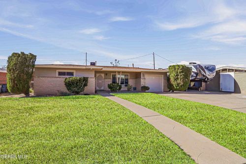 5847 Beaumont Pl, El Paso, TX, 79912-5368 | Card Image
