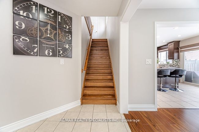 8 Upshall Dr, House other with 6 bedrooms, 4 bathrooms and 4 parking in Brampton ON | Image 20