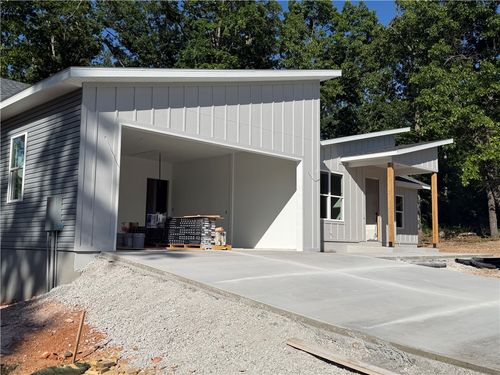 2 Davington Ln, Bella Vista, AR, 72715-3208 | Card Image