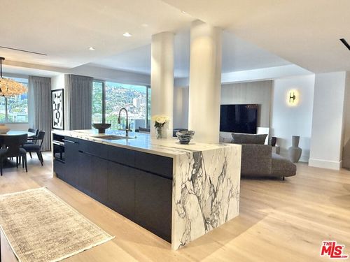 apt-901-818 N Doheny Dr, West Hollywood, CA, 90069-4858 | Card Image