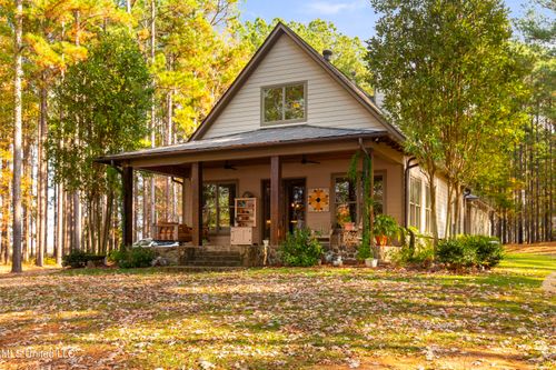 101 Lake Shore Cv, Madison, MS, 39110-4200 | Card Image