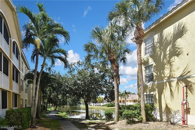 215 - 4113 Residence Drive, Condo with 3 bedrooms, 2 bathrooms and null parking in Fort Myers FL | Image 3