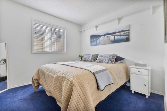 18 Mt Selkirk Place Se, House other with 5 bedrooms, 3 bathrooms and 4 parking in Calgary AB | Image 26