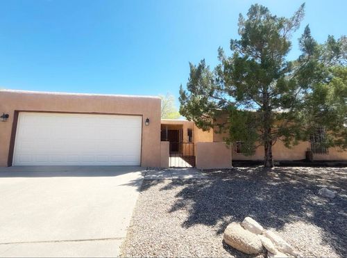 8200 Loma Del Norte Road Ne, Albuquerque, NM, 87109 | Card Image