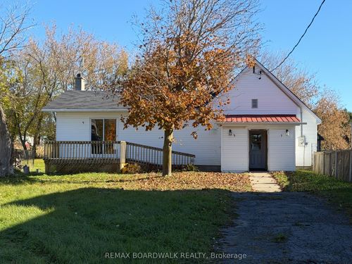 2415 Du Lac Rd, Saint-Pascal-Baylon, ON, K0A3N0 | Card Image
