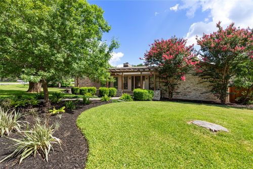 700 Grey Fox Trl, Austin, TX, 78746-5427 | Card Image