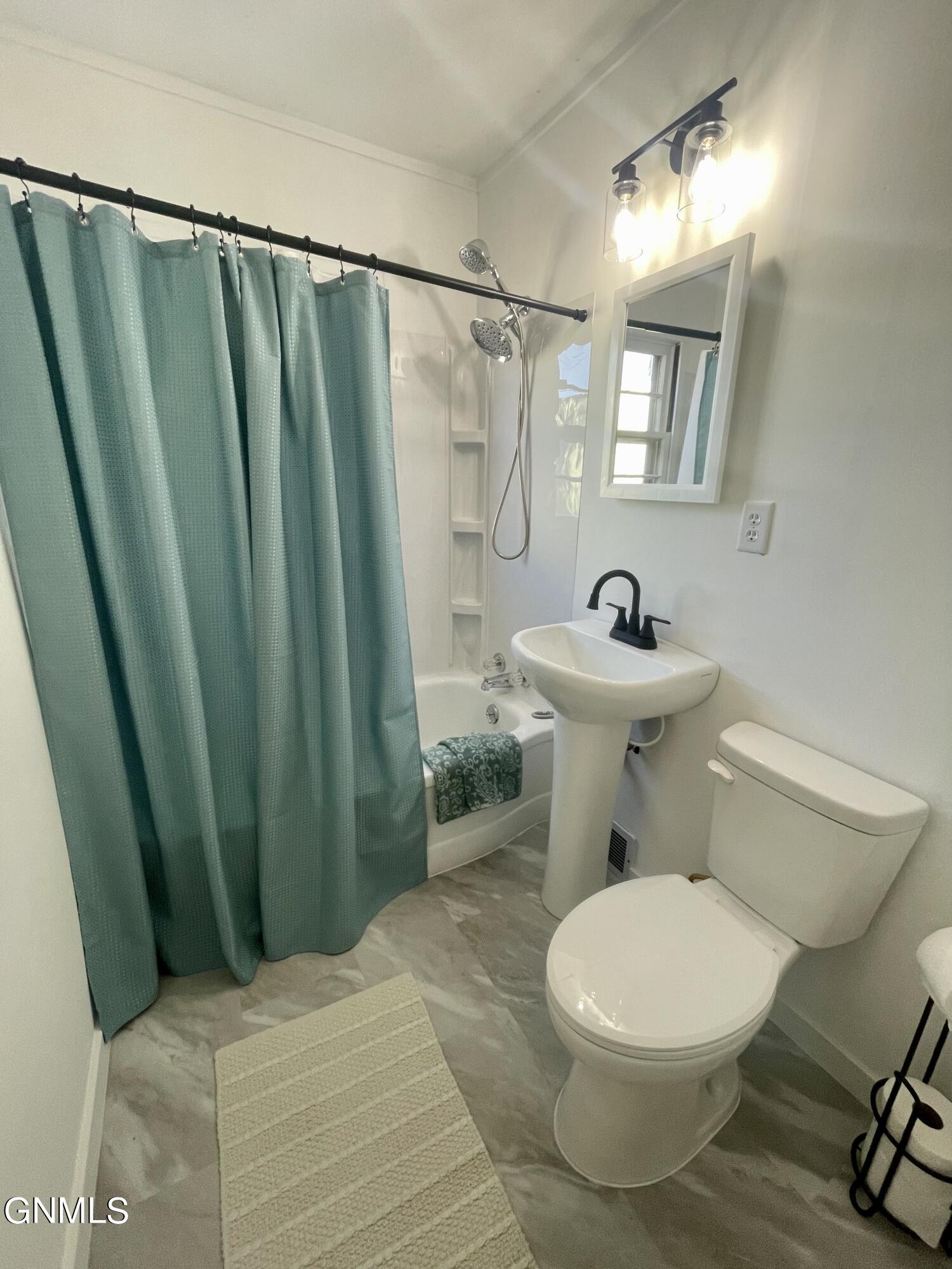 5th Ave, Washburn, ND 58577