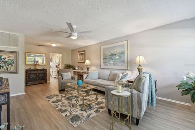 310 - 5970 80 Th Street N, Condo with 2 bedrooms, 2 bathrooms and null parking in Saint Petersburg FL | Image 2