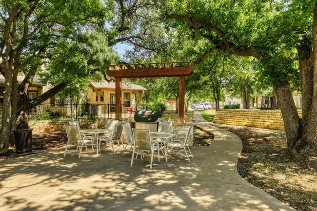 Amenities for the community showing BBQ grill and picnic area. | Image 20