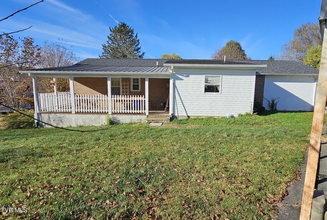 20286 Shadowood Cir, House other with 4 bedrooms, 1 bathrooms and null parking in Meadowview VA | Image 20