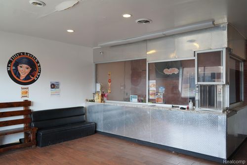 18216 W 7 Mile Rd, Detroit, MI, 48219-2960 | Card Image