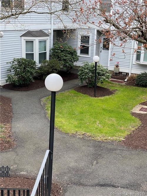 30-16-55 Mill Plain Rd, Danbury, CT, 06811-5155 | Card Image