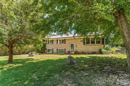 312 Hidden Valley Cir, Canton, NC, 28716-6500 | Card Image