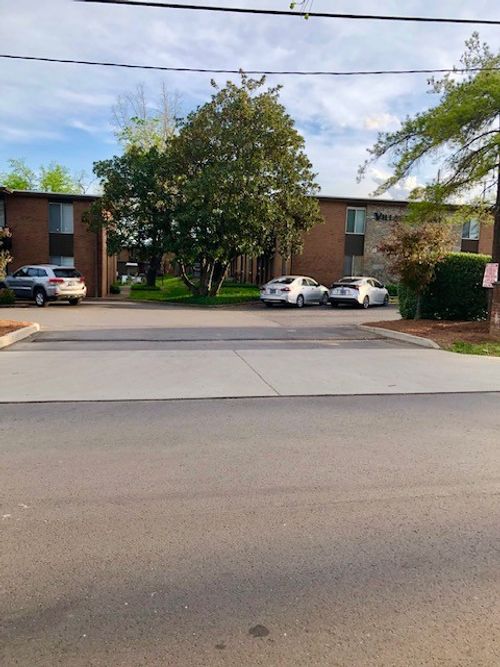 c10-3600 Hillsboro Pike, Nashville, TN, 37215-2132 | Card Image