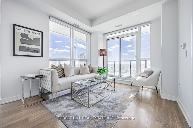 1209 - 4085 Parkside Village Dr, Condo with 3 bedrooms, 2 bathrooms and 1 parking in Mississauga ON | Image 4