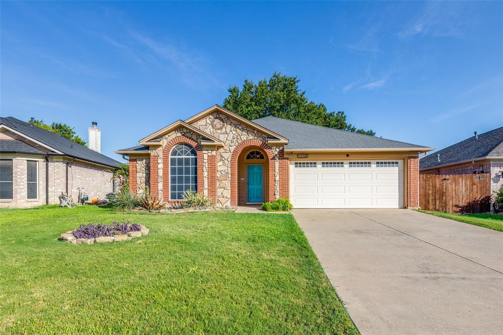 Highland Station Dr, Saginaw, TX 76131