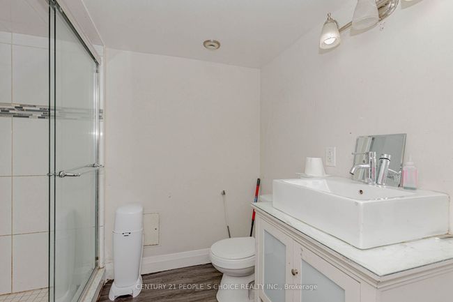 22 Rogers Rd, House other with 4 bedrooms, 2 bathrooms and 4 parking in Brampton ON | Image 40