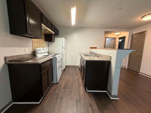2m-3028 Avenue M, Galveston, TX, 77550-4340 | Card Image