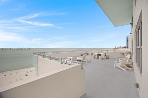 pha-2899 Collins Ave, Miami Beach, FL, 33140-4433 | Card Image