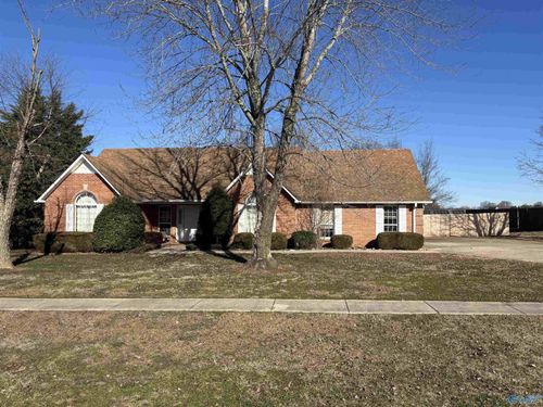 24801 Lisa Dr, Athens, AL, 35613-7242 | Card Image