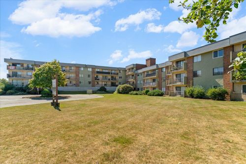 108-45598 Mcintosh Dr, Chilliwack, BC, V2P7J3 | Card Image