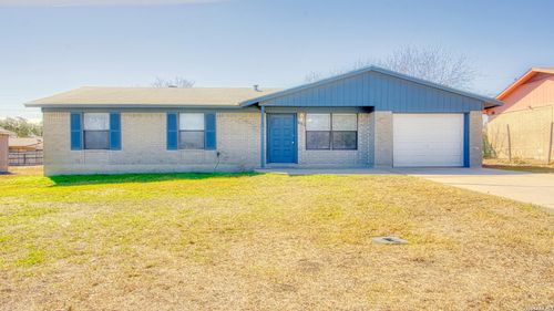 406 Pine St, Kenedy, TX, 78119-3735 | Card Image