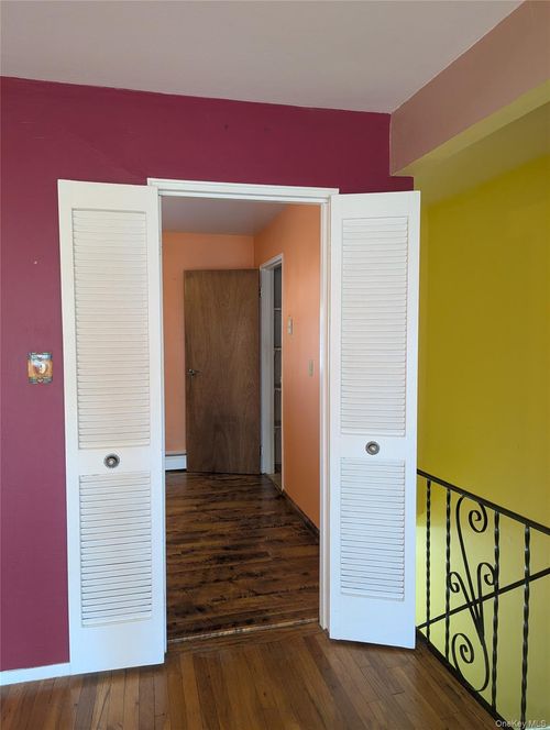 5219-5219 Wilshire, Islip, NY, 11769 | Card Image