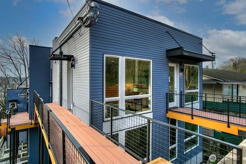 b-2513 13th Ave S, Seattle, WA, 98144-5008 | Card Image