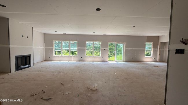 302 E Ivybridge Dr, House other with 4 bedrooms, 4 bathrooms and 2 parking in Hubert NC | Image 4