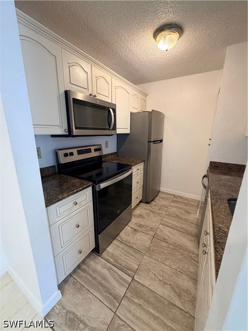 apt-11-108 Santa Clara Dr, NAPLES, FL, 34104-5411 | Card Image