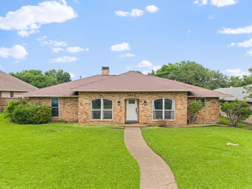 1947 Chesham Dr, Carrollton, TX, 75007-2403 | Card Image