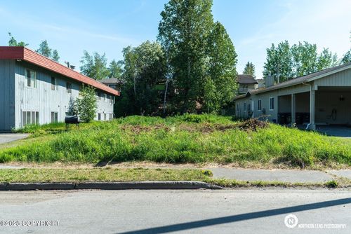 426 E 11th Ave, Anchorage, AK, 99501-4507 | Card Image