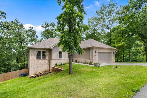 2 Stanhope Lane, Bella Vista, AR, 72715 | Card Image