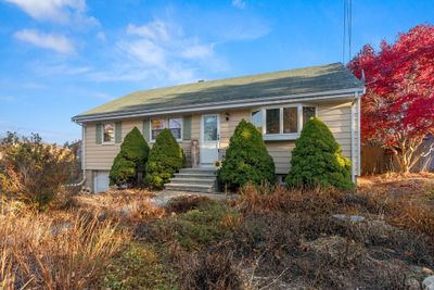 6 Auburn Rd, House other with 3 bedrooms, 1 bathrooms and 2 parking in Salem MA | Image 2