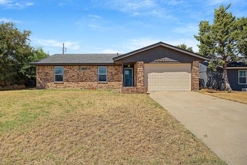 3207 Duke Ave, Big Spring, TX, 79720-3516 | Card Image