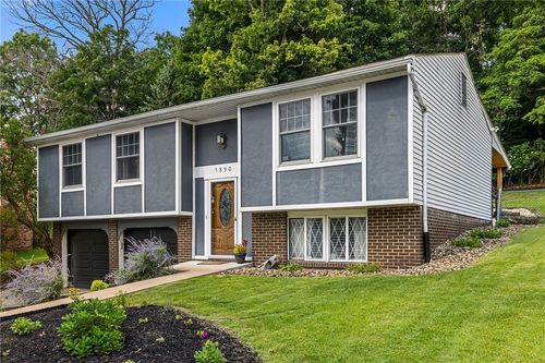 1890 Riggs Rd, South Park, PA, 15129-9336 | Card Image
