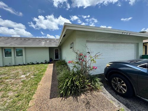 8700 Nw 46th Ct, Lauderhill, FL, 33351-5429 | Card Image