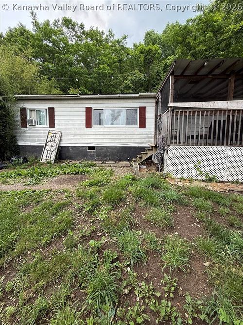 3656 Charleston Rd, Poca, WV, 25159-7663 | Card Image